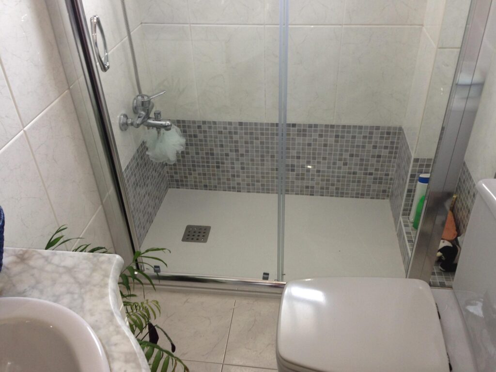 pedir presupuesto para cambio de bañera por plato de ducha en villalbilla
