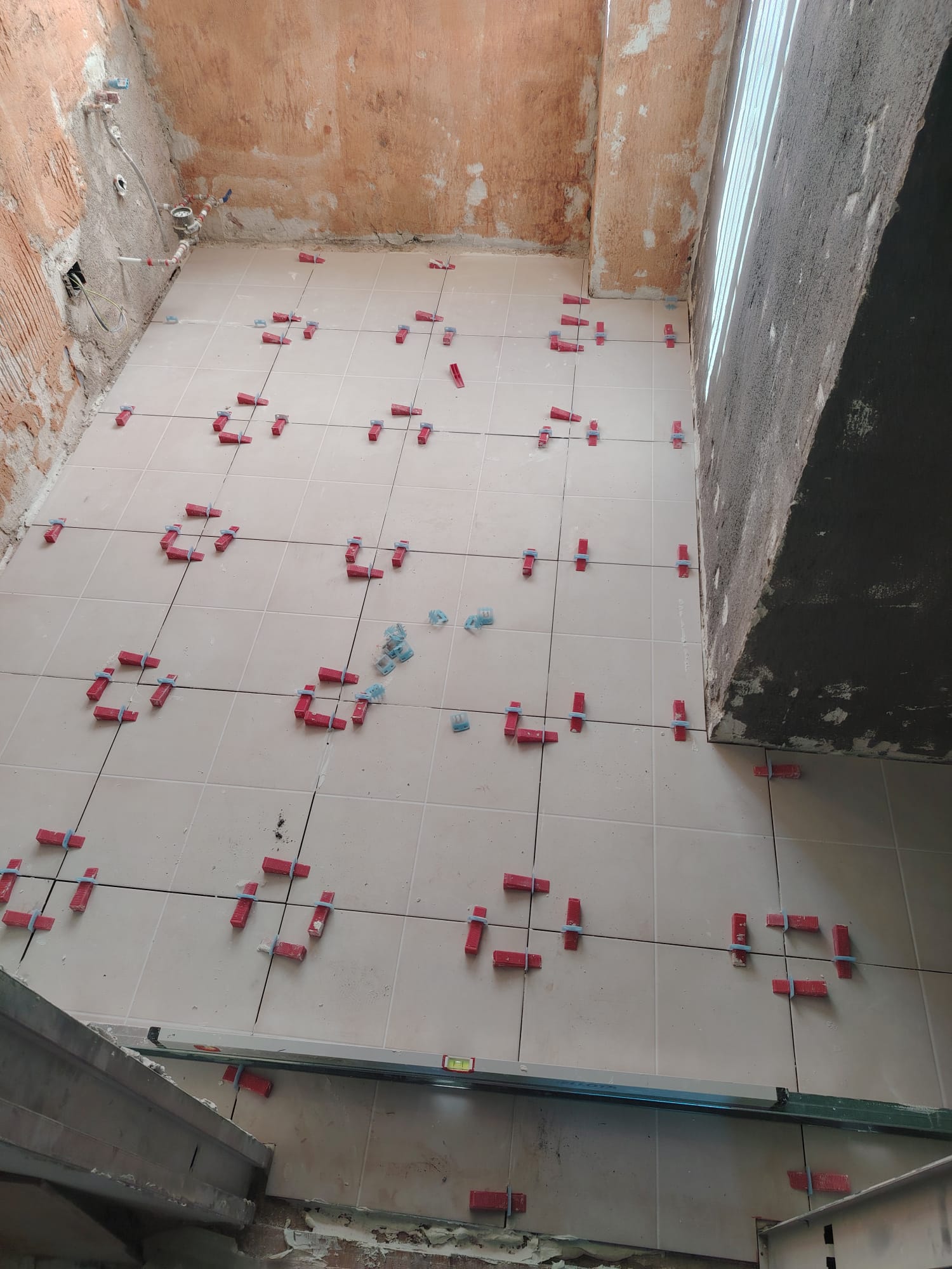 Acondicionamiento de porche y terraza en chalet unifamiliar en Guadalajara